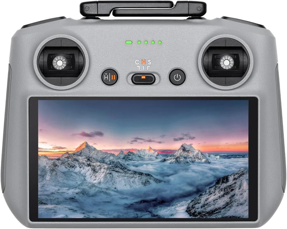 Radiocomando DJI RC 2 con display touch screen da 5.5 pollici e tecnologia O4